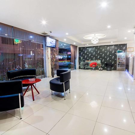 Dju Dju Hotel Batam Екстериор снимка