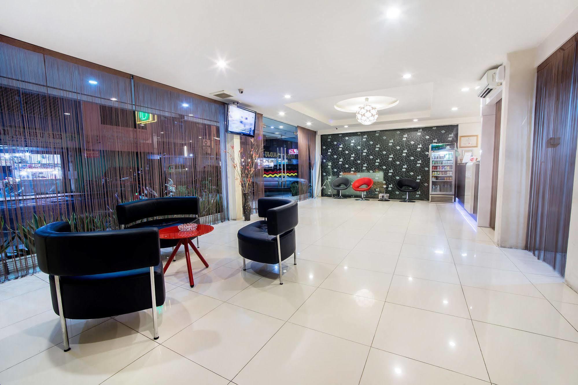 Dju Dju Hotel Batam Екстериор снимка