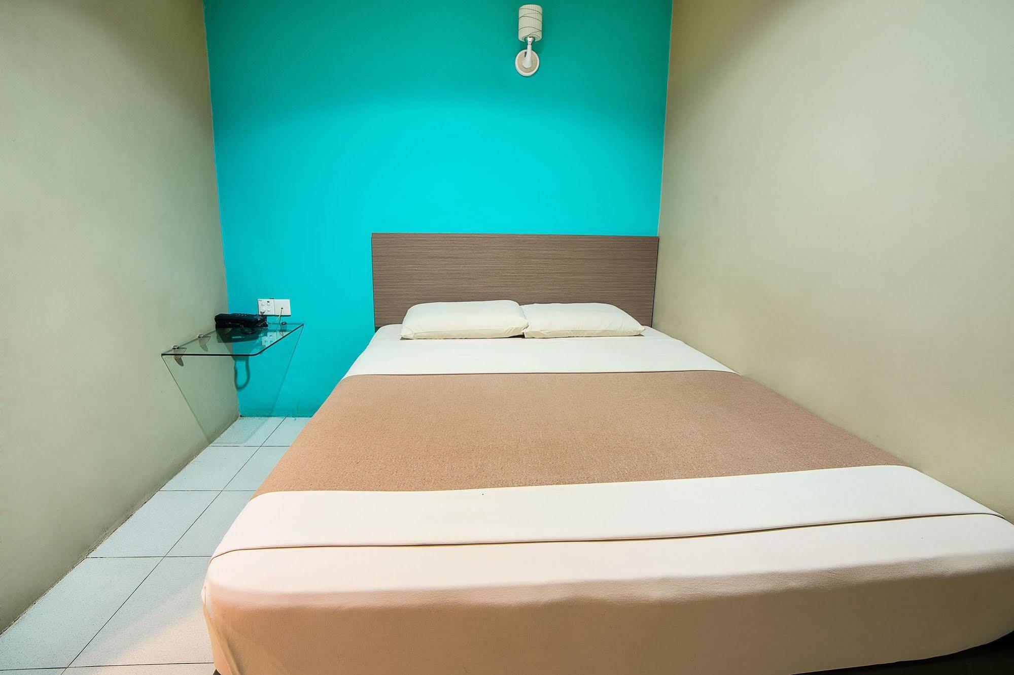 Dju Dju Hotel Batam Екстериор снимка