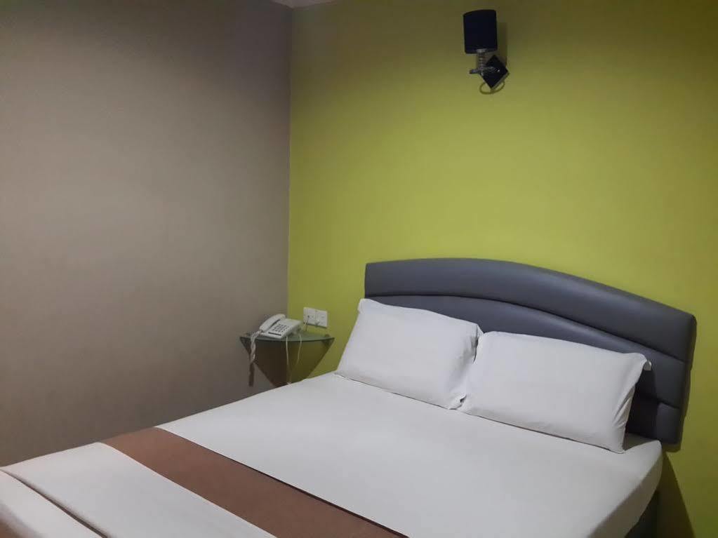 Dju Dju Hotel Batam Екстериор снимка