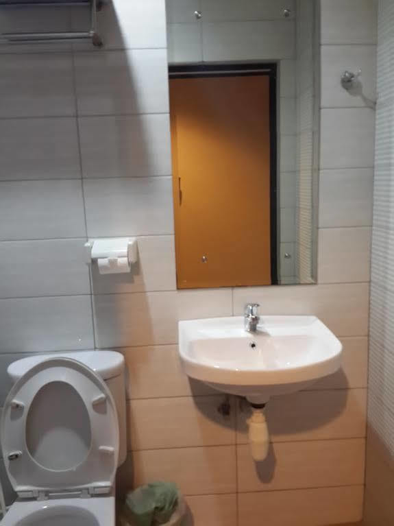 Dju Dju Hotel Batam Екстериор снимка